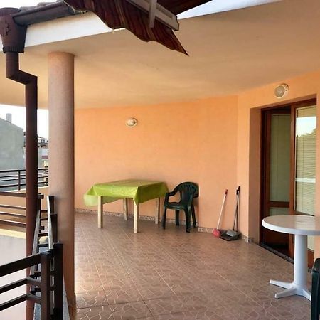 Студиа Мансарда Ненови Pomorie Extérieur photo