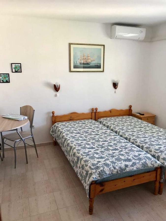 Студиа Мансарда Ненови Pomorie Extérieur photo