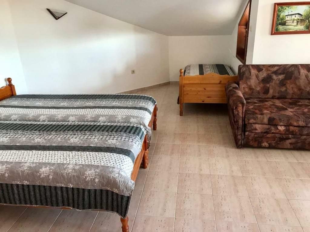 Студиа Мансарда Ненови Pomorie Extérieur photo